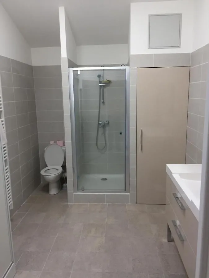 Apartment Ski 3 Vallees A 80M Telecabine De L'Olympe - Appt 50M2, 3Etoiles Brides-les-Bains