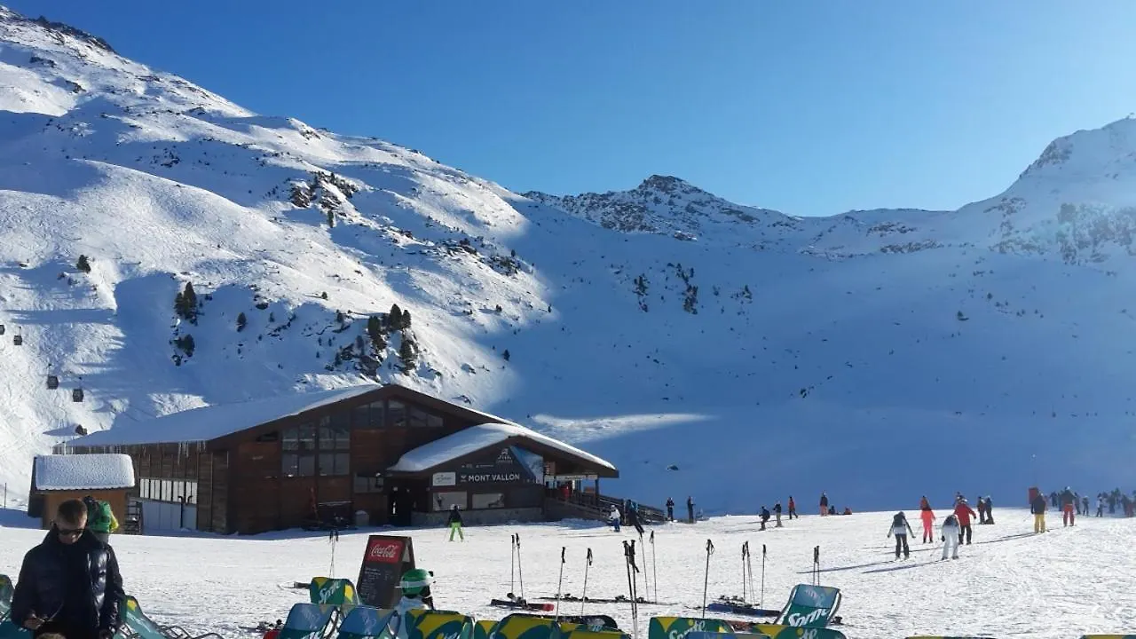 Apartment Ski 3 Vallees A 80M Telecabine De L'Olympe - Appt 50M2, 3Etoiles Brides-les-Bains
